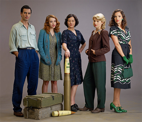 Bomb Girls - Actores - Cast